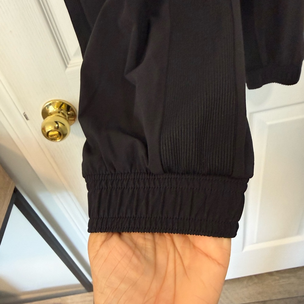 Athleta Black women's Joggers with Ribbed Side Panels Size 2P - Picture 4 of 13